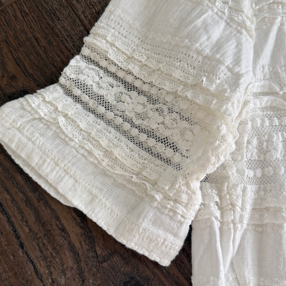 VILA White Textured Short Sleeve Blouse Medium - Picture 3 of 8